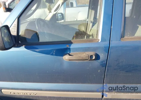 2005 Jeep Liberty Sport z USA, uszkodzony, nr VIN 1J4GL48K15W663739